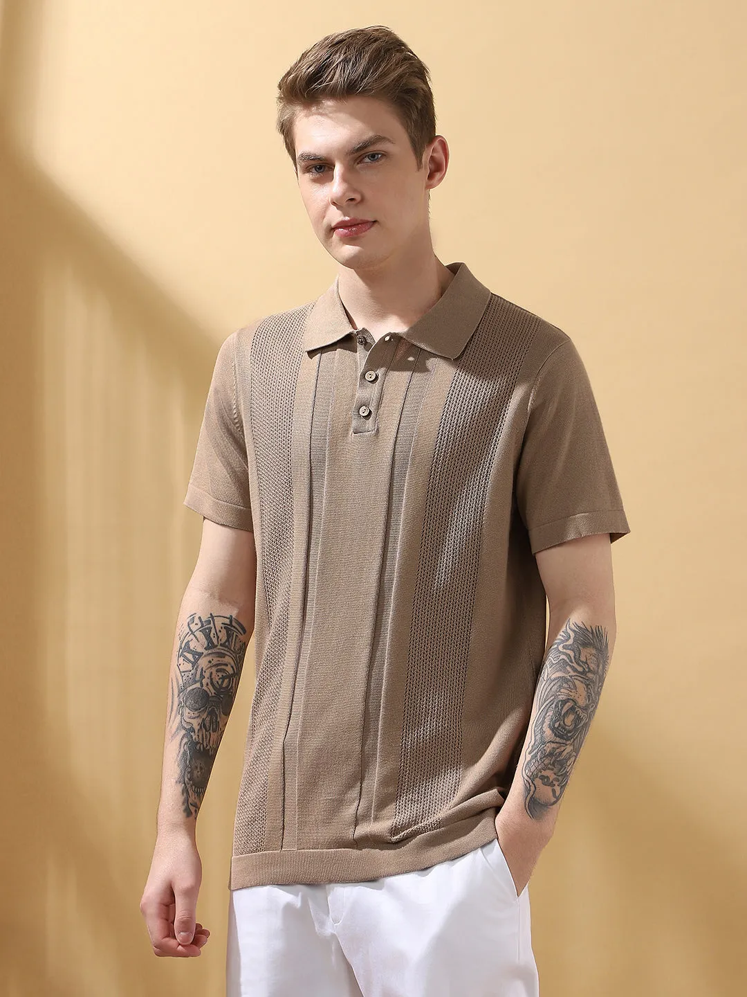 Men's Beige Solid Textured Spread Collar Half Sleeves T-shirt