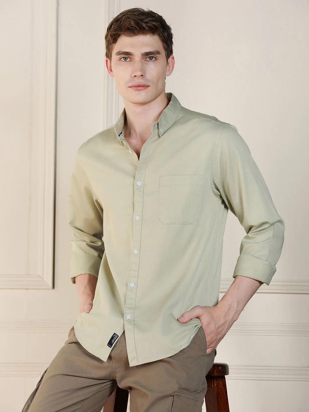 Men's Green Solid Button-Down Collar Long Sleeves Regular Fit Casual Shirt