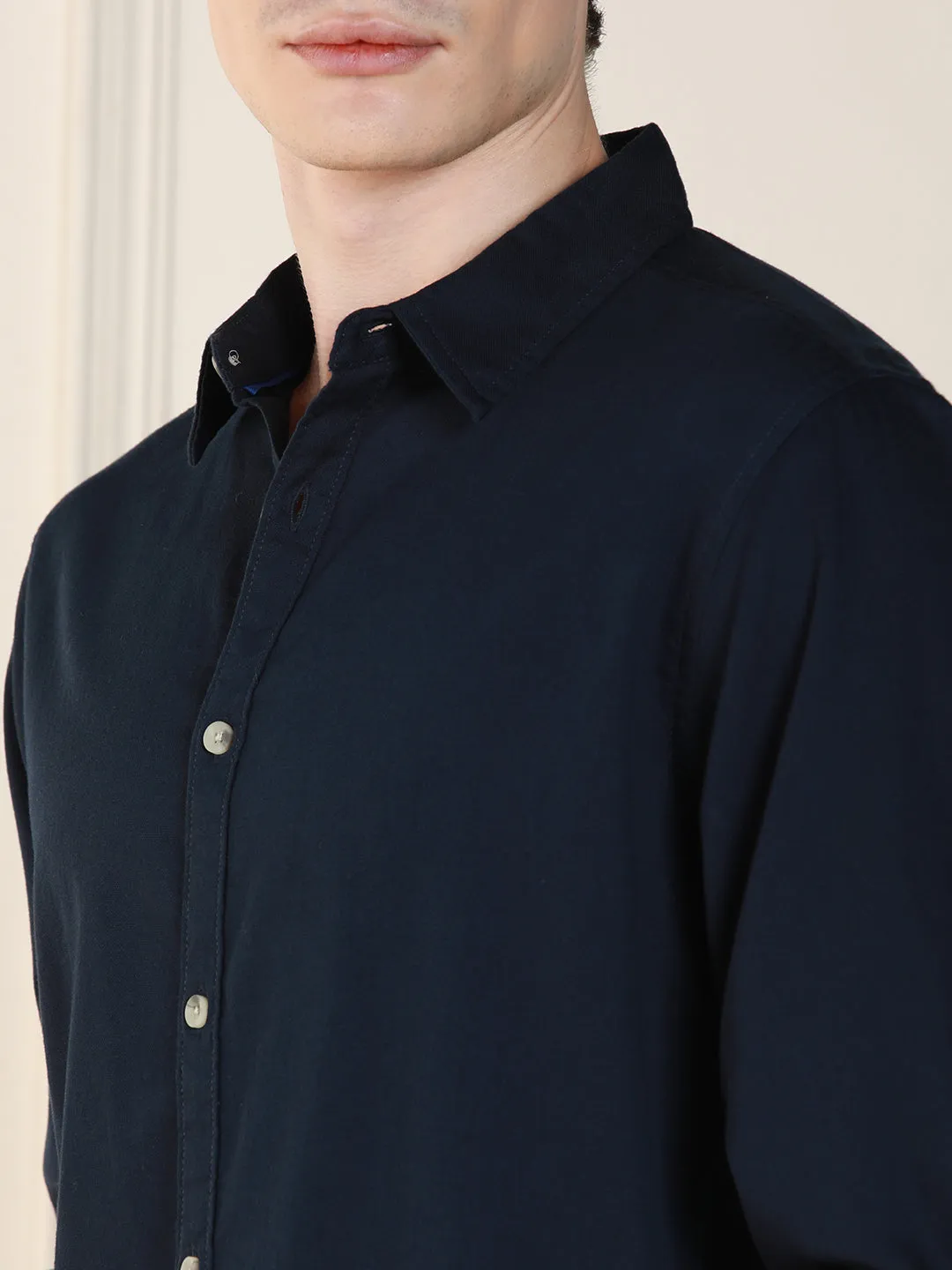 Men's Navy Blue Solid Spread Collar Long Sleeves Regular Fit Casual Shirt