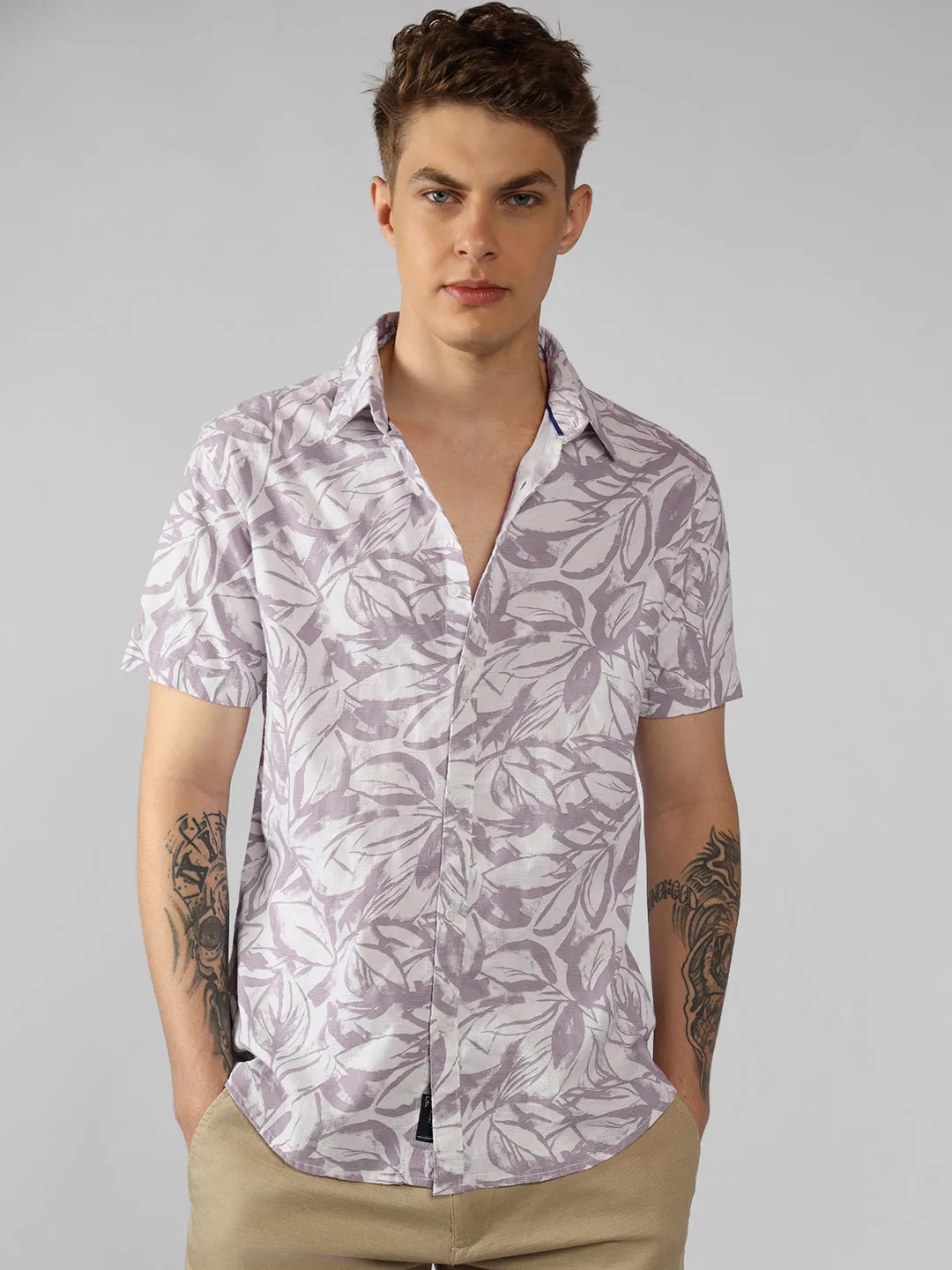 Men's Pink Floral Print Spread Collar Short Sleeves Relaxed Fit Casual Shirt