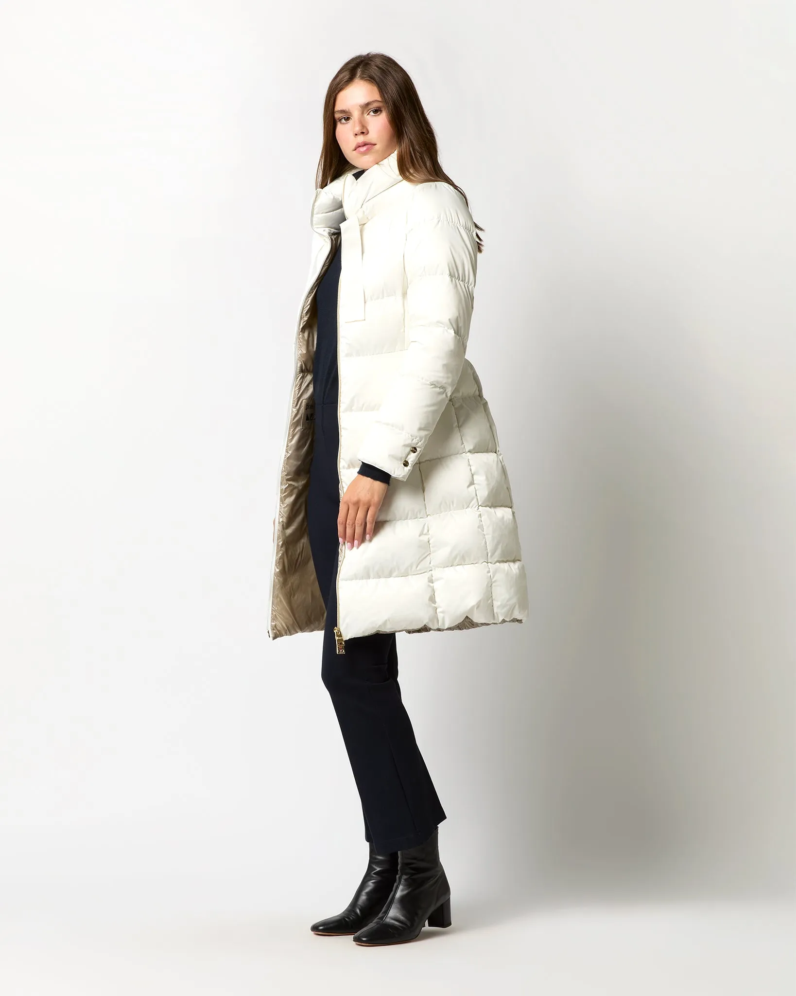 Sateen Nylon Long Hourglass Coat in White